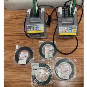 2x Tape Cutting HONGJIN Tape Dispensers RT7700 Tape Dispensers With Extra Tape